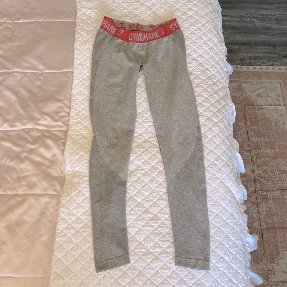 Gymshark Leggings Gray and Pink
